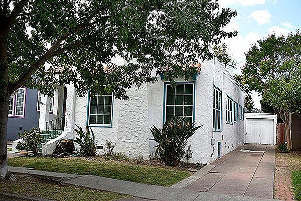 1st image of 1627 Fern Pl