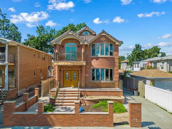 20031 46th Ave, Flushing, NY 11361