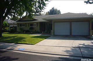 2nd image of 1602 Teakwood Dr