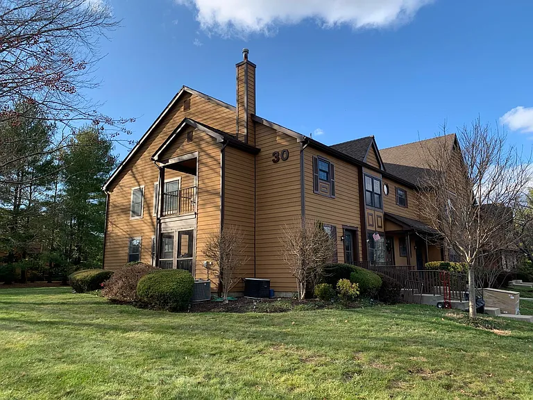 1 Fairway Ct — Photo 25