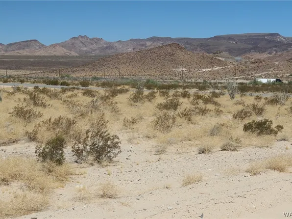 Kickapoo Dr, Yucca, AZ 86438