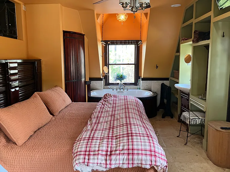 Fine linens