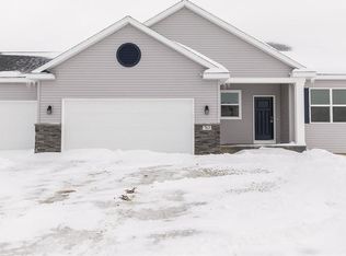 763 Bowhunter Dr, Marion, IA 52302