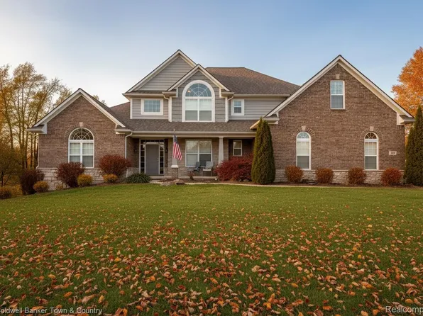 329 Baintree Blvd, Brighton, MI 48114