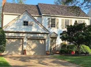 9728 Hidden Valley Rd, Vienna, VA 22181