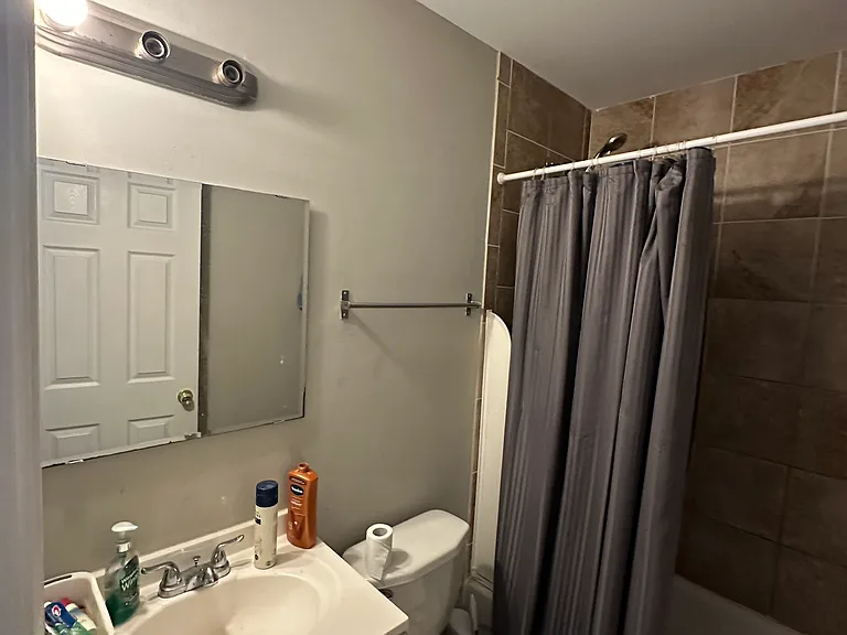 1511 W Susquehanna Ave #D — Photo 40