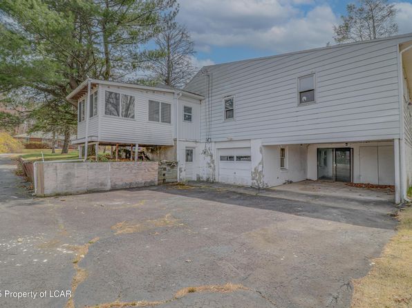 291 S Mountain Blvd, Mountain Top, PA 18707