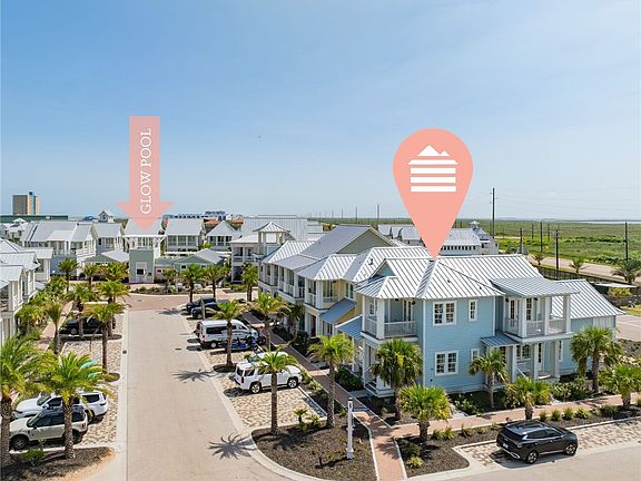 3rd image of 320 S Shore Dr