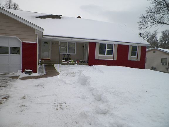 3rd image of 5911 Christie Ave SE