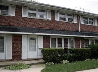 15W633 Grand Ave, Elmhurst, IL 60126