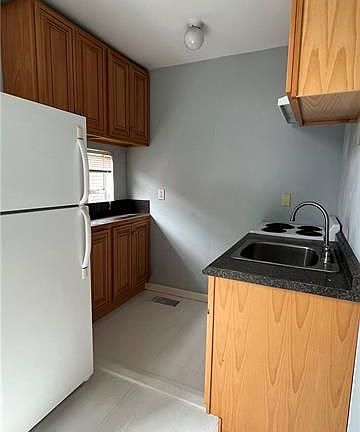 5th image of 5941 Magazine St