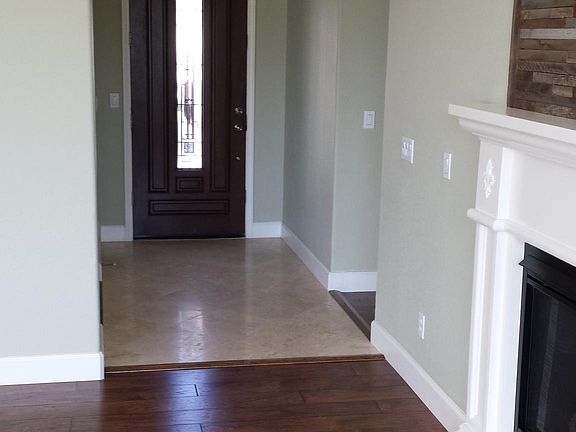 4th image of 690 Bodeson Ct