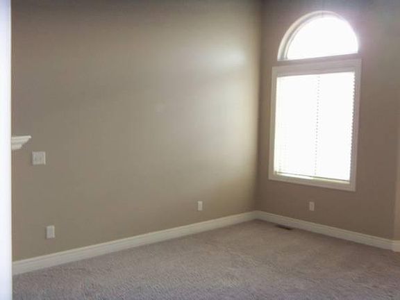 2nd image of 654A Georgetown Ct