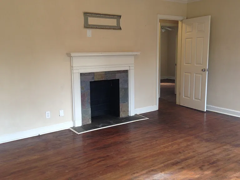 1572 Beatie Ave SW — Photo 6