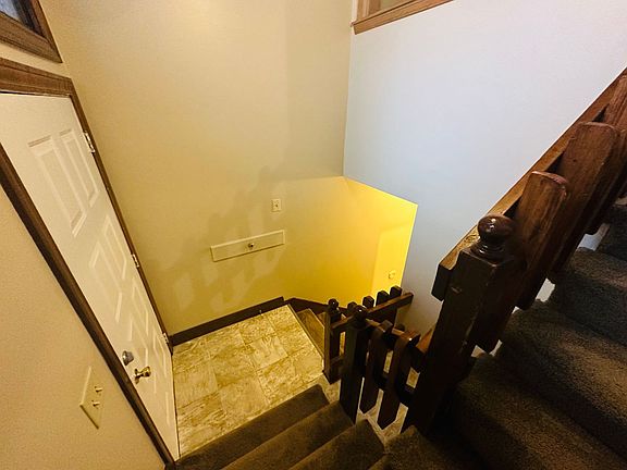 2nd image of 113 N Orr Dr #106