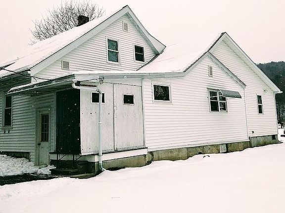 3rd image of 449 North Ave