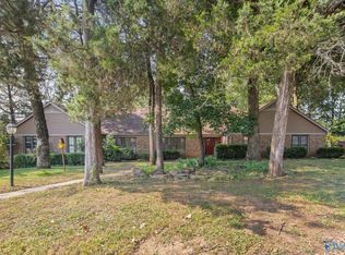 915 Way Thru The Woods SW, Decatur, AL 35603