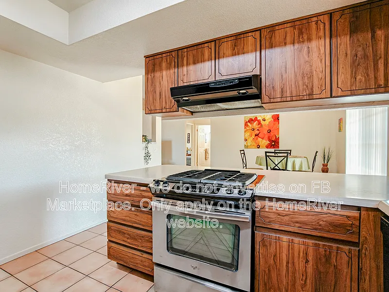 3 bed, 2.0 bath, 1868 sqft, $1,675 — Photo 4