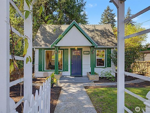 2nd image of 14019 23rd Avenue NE