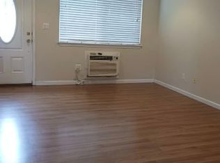 13 Cherry Ct APT B, Ukiah, CA 95482