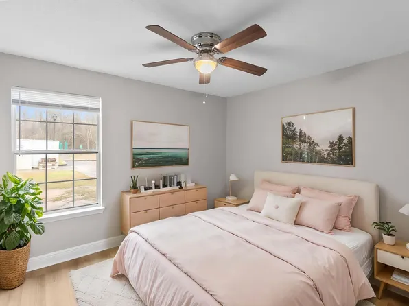 Alex Place Apartments