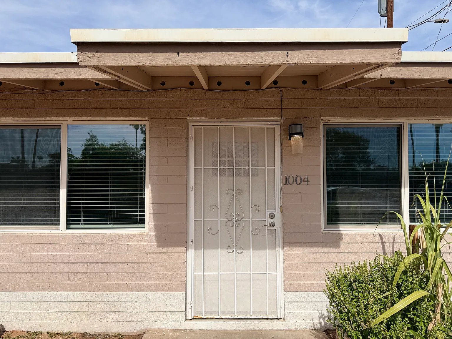 2 bed, 770 sqft, $1,500 — Photo 2