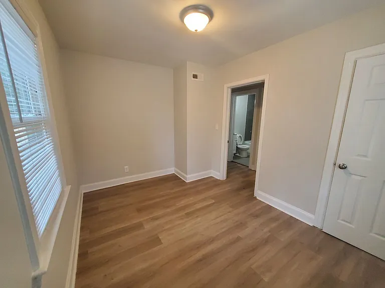 214-1 Woodrow St — Photo 14