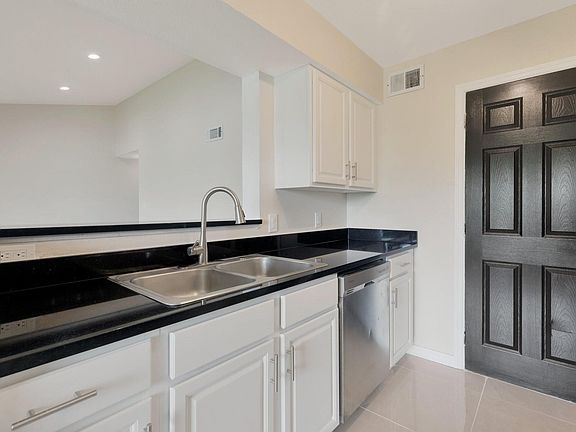 5th image of 2627 NW 33rd Street #2213
