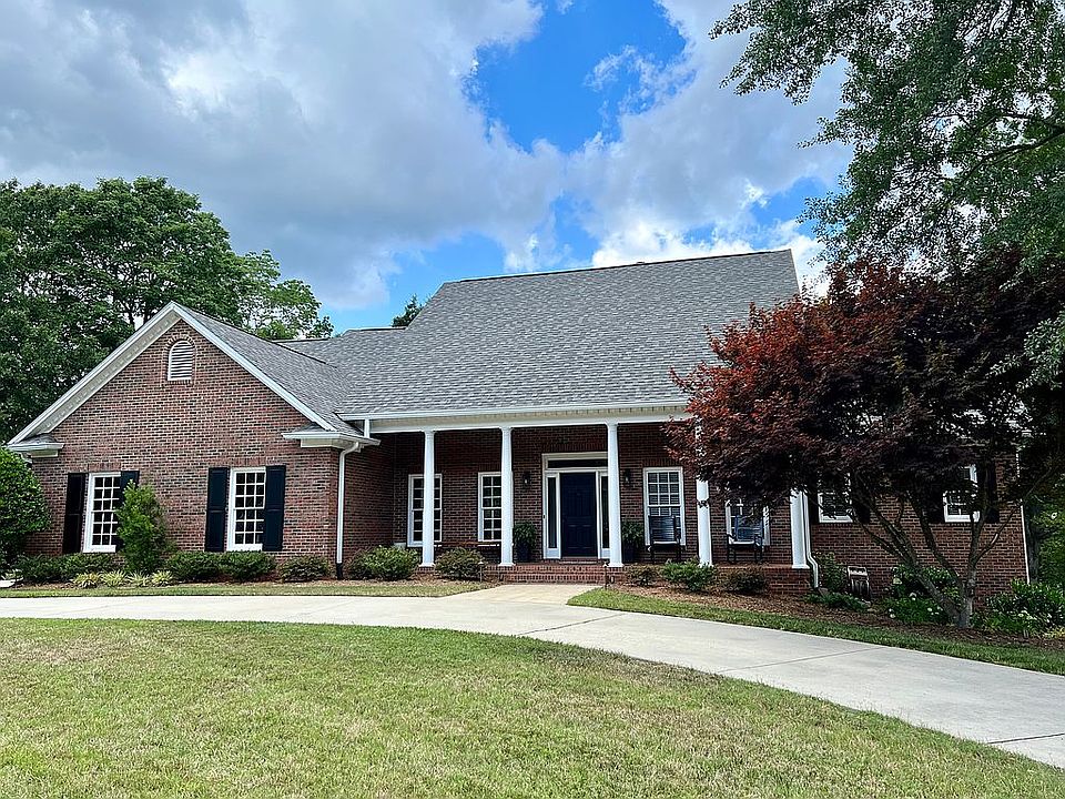 1st image of 360 Glen Arbor Dr