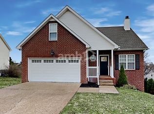 2108 Debbie Ln, La Vergne, TN 37086