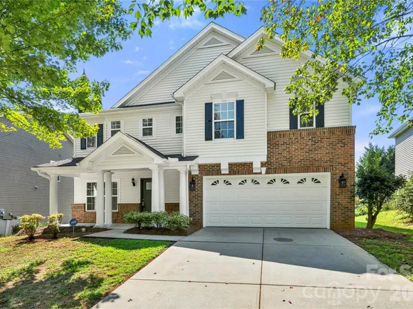 10925 Rousay Rd, Charlotte, NC 28278