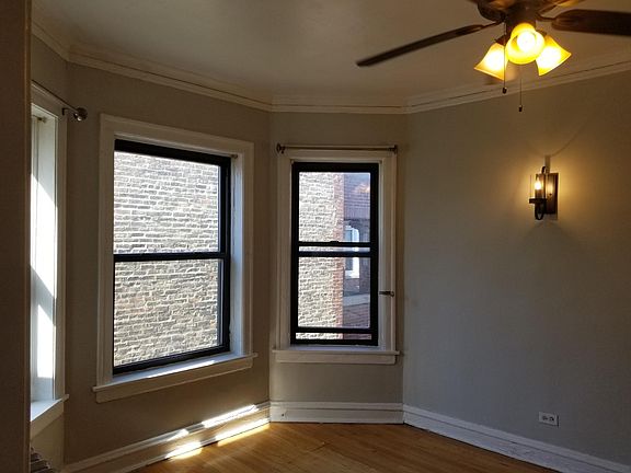 2nd image of 1433 W Carmen Ave APT 3E