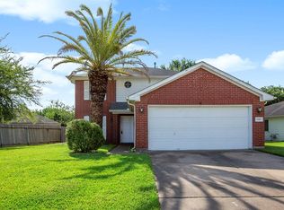 7027 Plaza Del Sol Dr, Houston, TX 77083