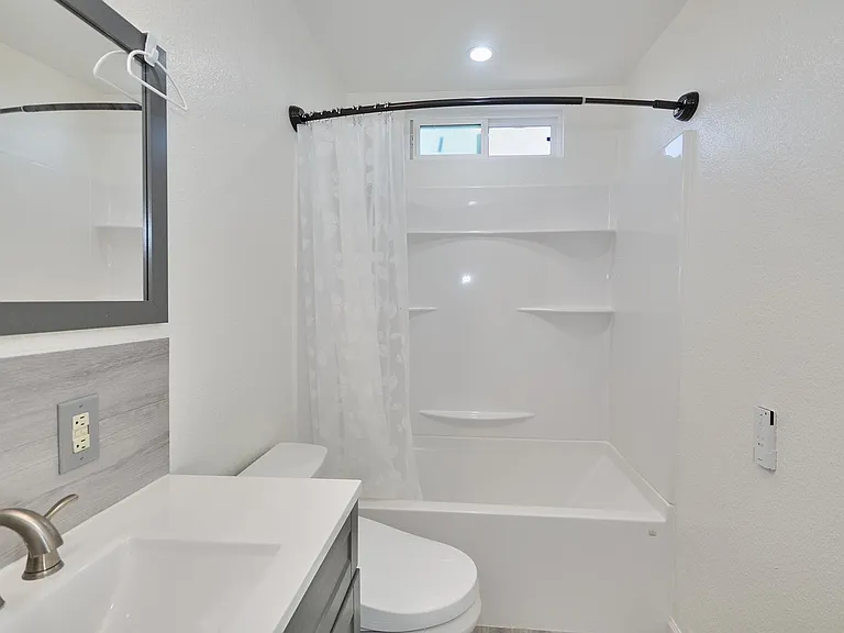 7611 Adelanto Dr — Photo 12