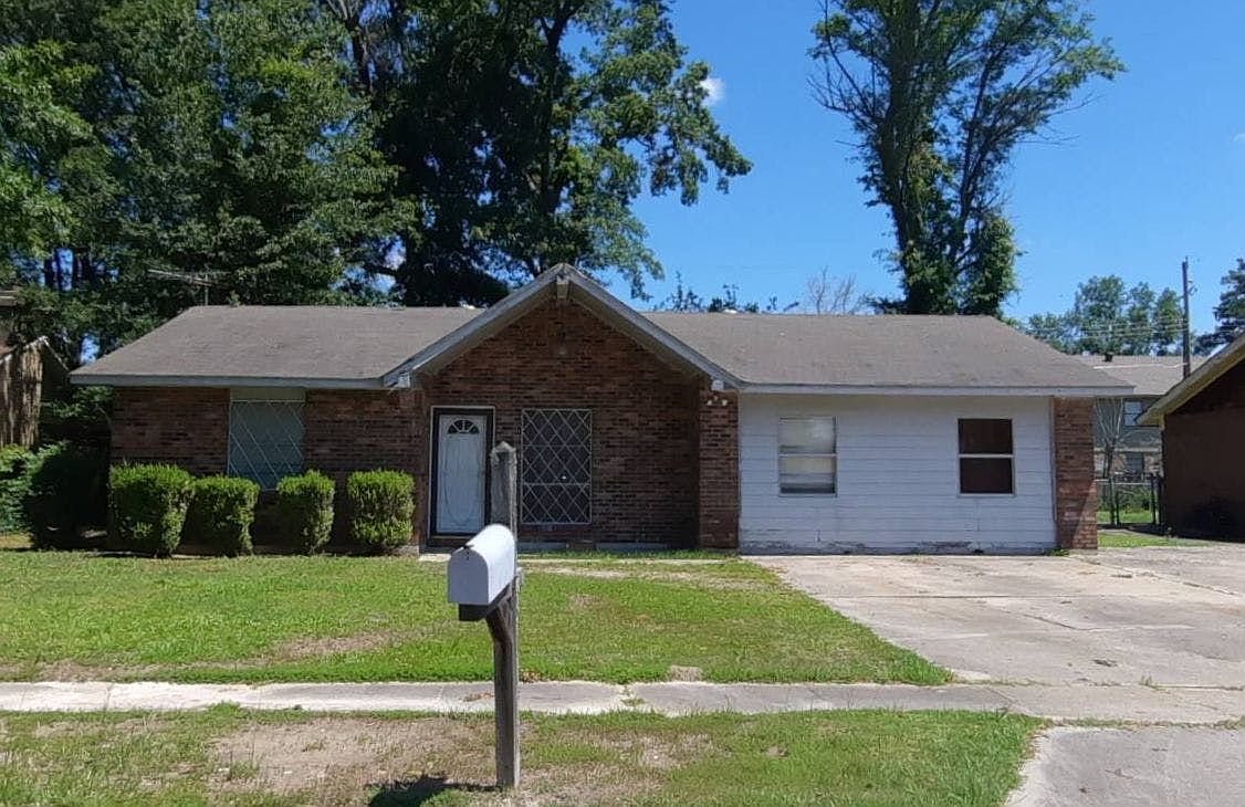 4805 Kisatchie St, Pine Bluff, AR 71603 | Zillow