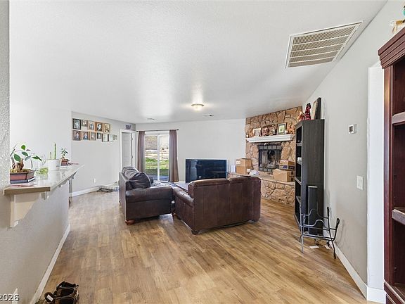 5th image of 2780 W Simkins Rd