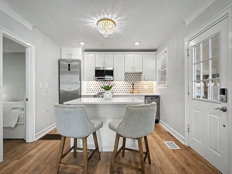 155 S Wild Olive Ave — Photo 18