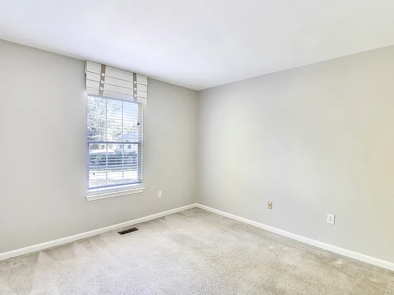 102 W Deer Park Rd — Photo 39