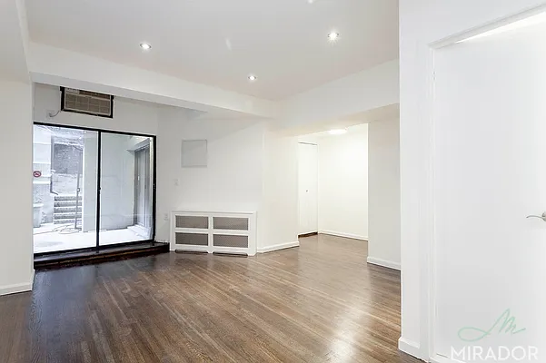 Rented by Mirador Real Estate | media 6