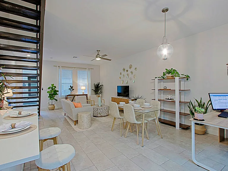 Luxana Apartments — Photo 41