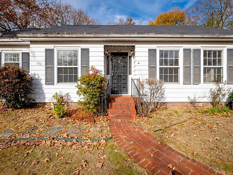 505 Skyline Dr — Photo 3
