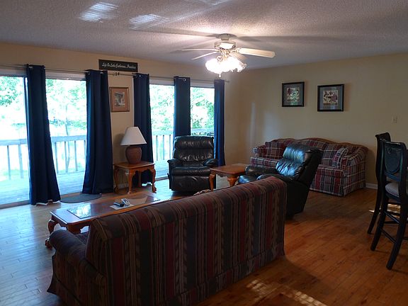 4th image of 247 Scenic Dr