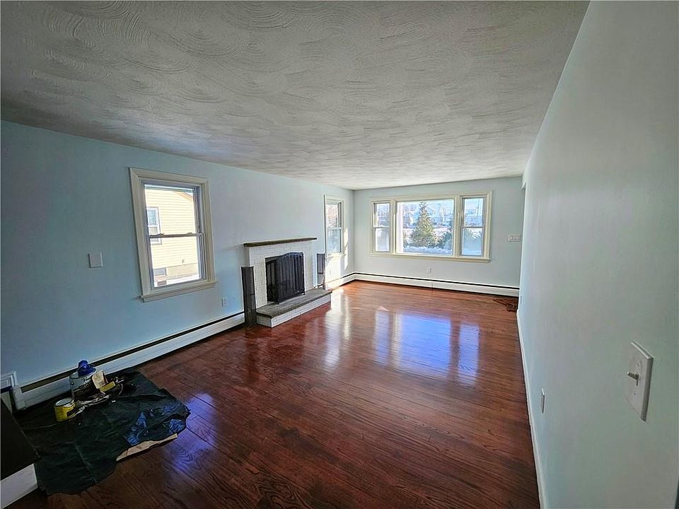 239 Doric Ave, Cranston, RI 02910 Zillow