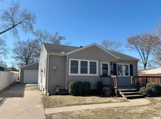 2700 W Laura Ave, Peoria, IL 61604