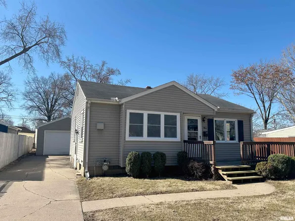 2700 W Laura Ave, Peoria, IL 61604