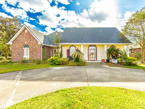 111 Thetford Dr, Houma, LA 70360