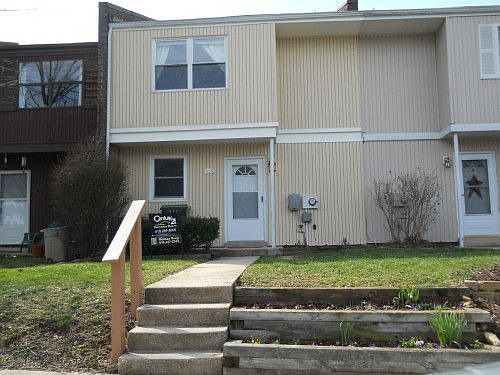 2nd image of 319 Astor Ct