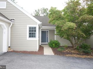 1956 Meadow Ln, Wyomissing, PA 19610