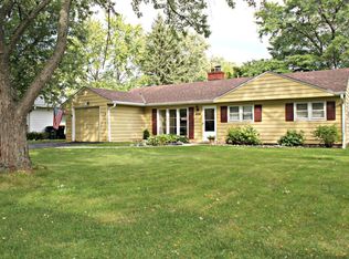 4550 N 101st St, Wauwatosa, WI 53225