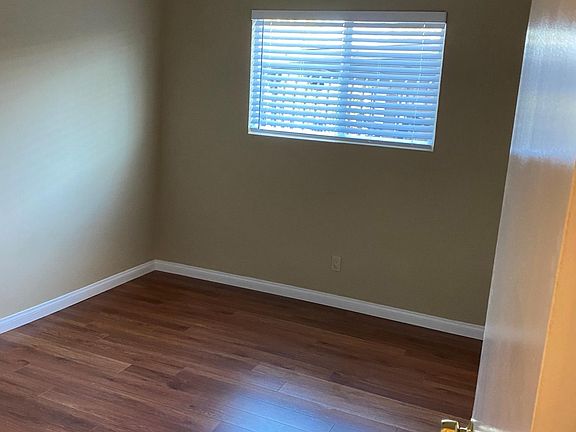 3rd image of 1351 W 227th St APT 14